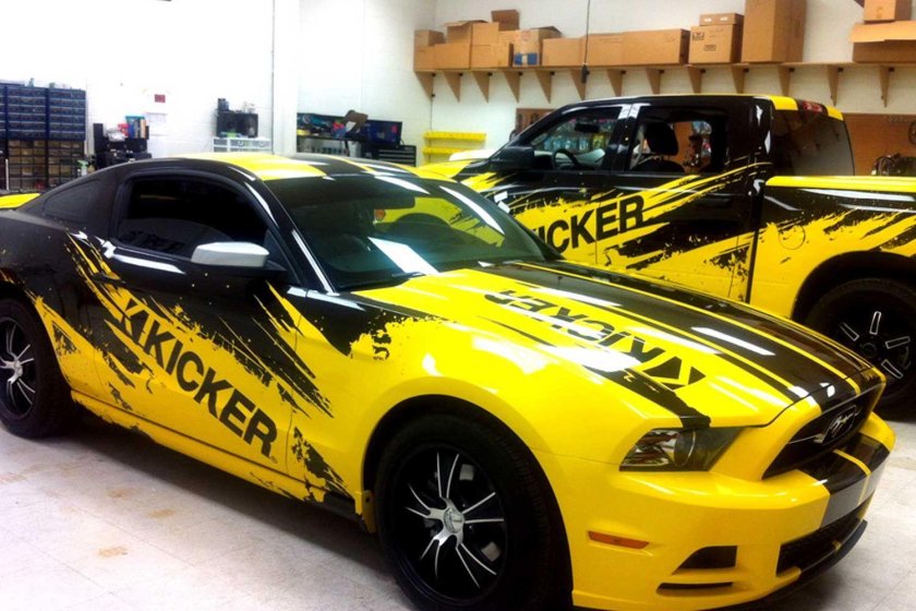 Обклеенный Форд Мустанг