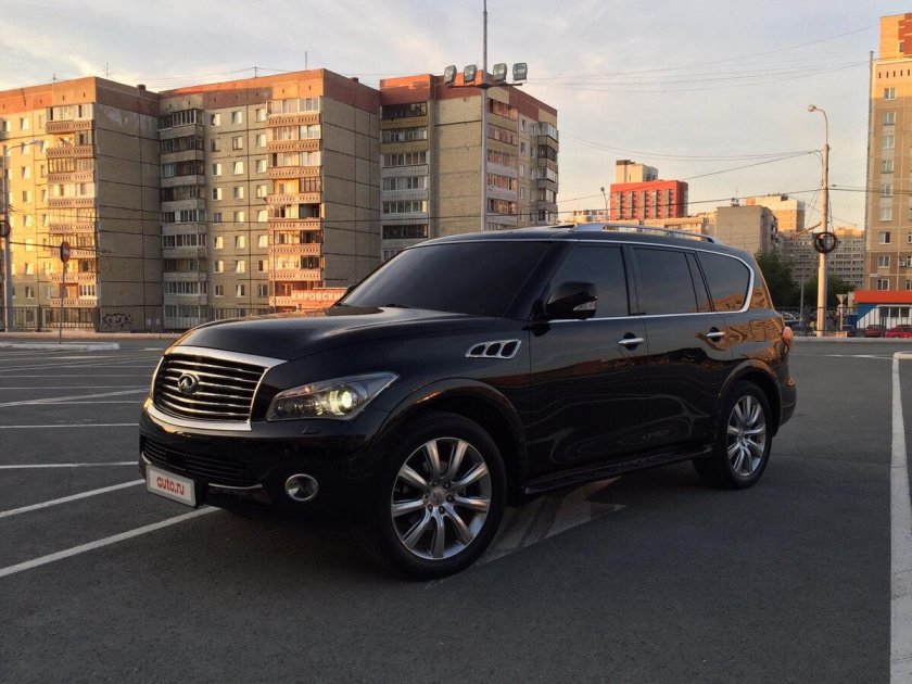 Infiniti qx56 черный