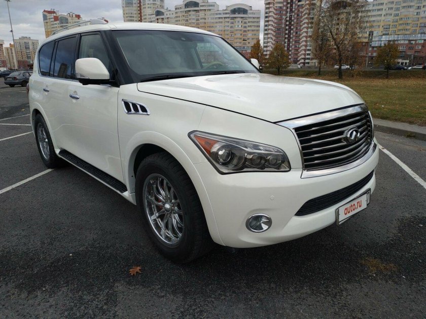 Infiniti qx56 II белый