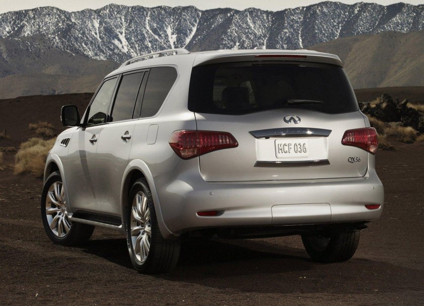 Infiniti джип qx56