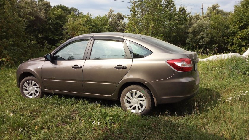 ЛАДАГРАНТА лифтбек КОРРИАНДР