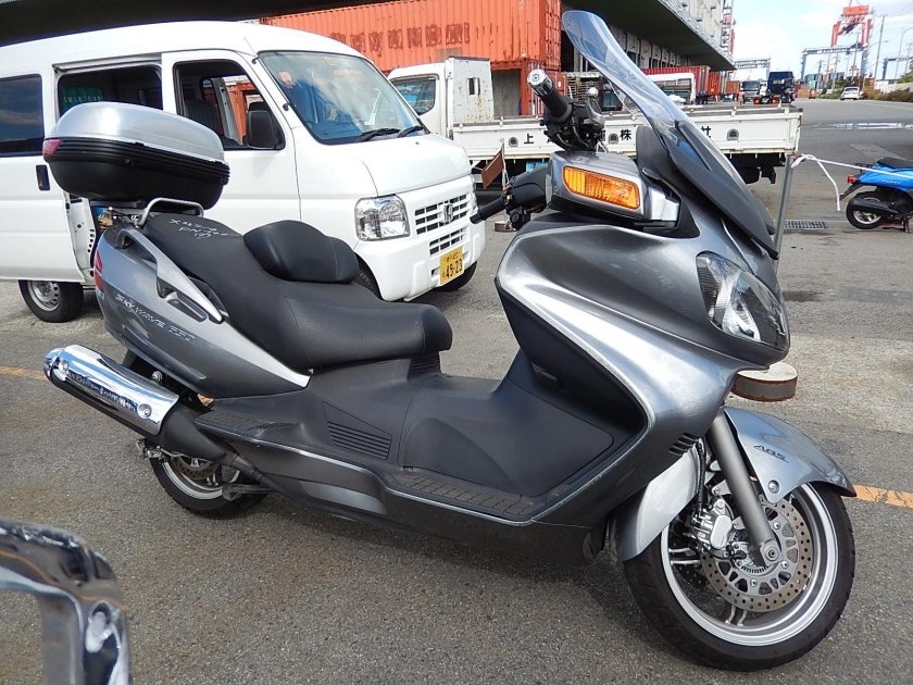 Suzuki Skywave 650