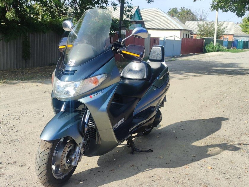 Сузуки Скайвэй 250