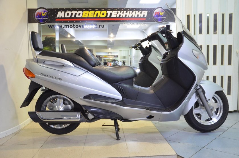 Скутер Suzuki Skywave 250