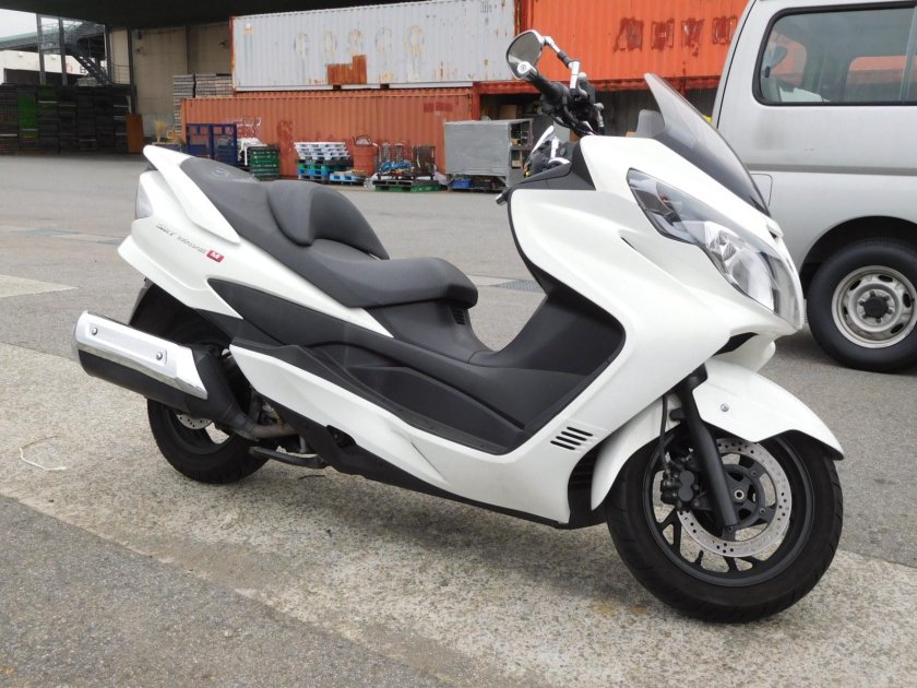 Suzuki Burgman 250