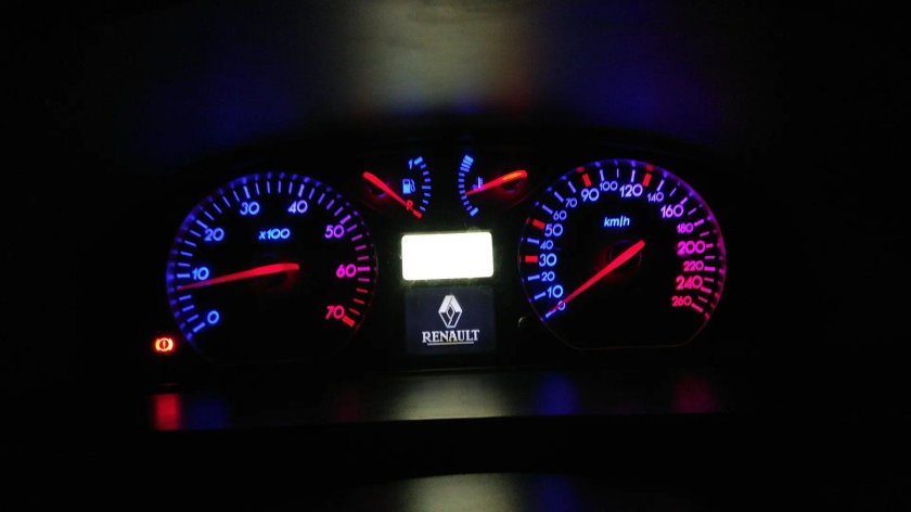 Приборка Рено Лагуна 2