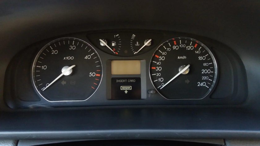 Цифровая приборная панель Рено Лагуна 3