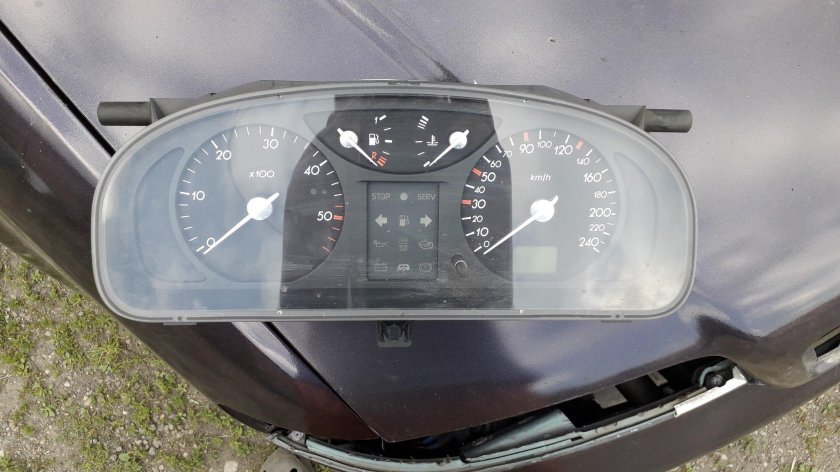 Щиток приборов на Рено Лагуна 2 купить