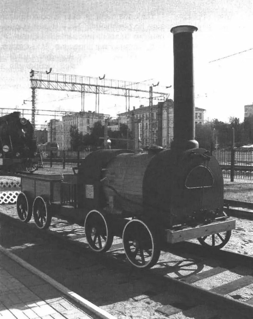 Паровоз в 1833 году е. а. и м. е. Черепановыми.