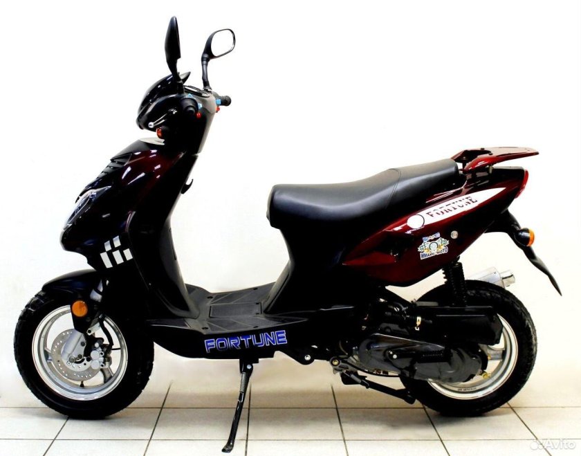 Скутер Fortune yh50