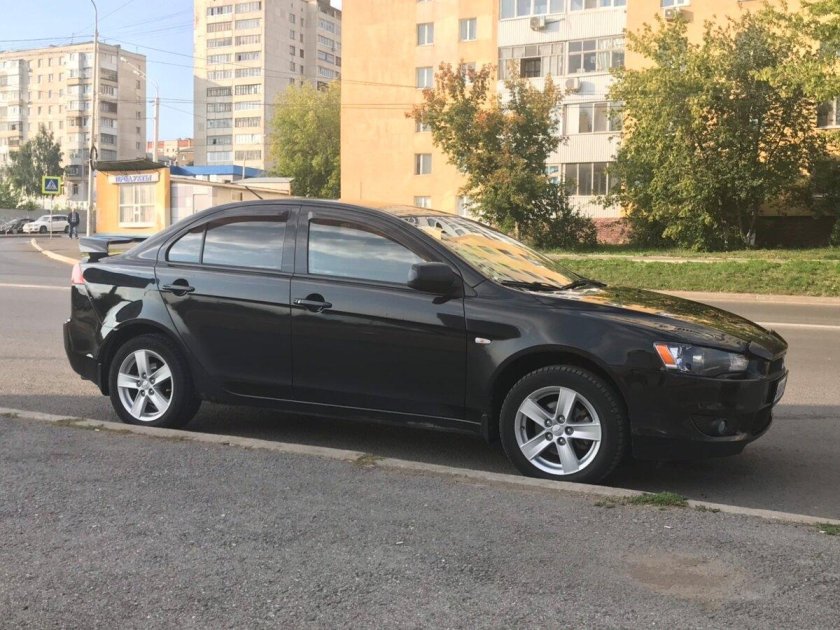 Mitsubishi Lancer x 2008 черный