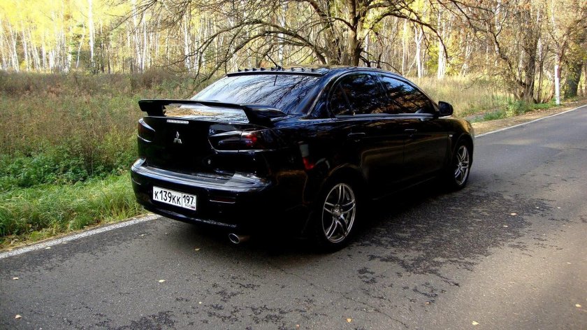 Lancer 10 черный