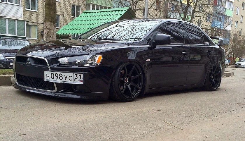 Лансер 10 черный