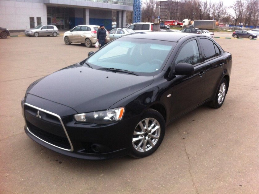Mitsubishi Lancer 2012 черная