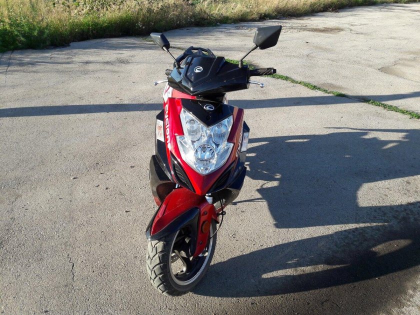 Скутер Евротекс 150