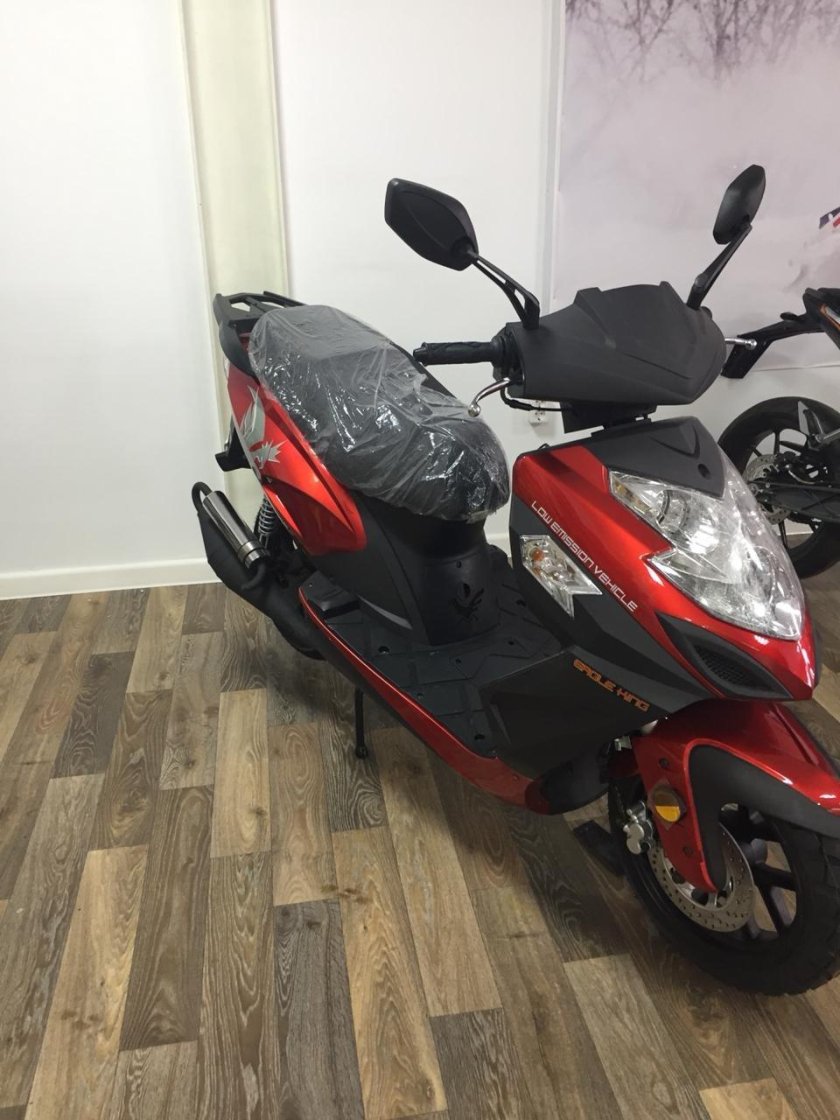 Скутер рейсер 80 кубов