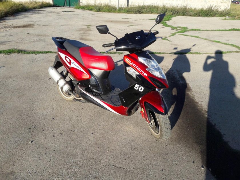 Скутер Cyclone 150