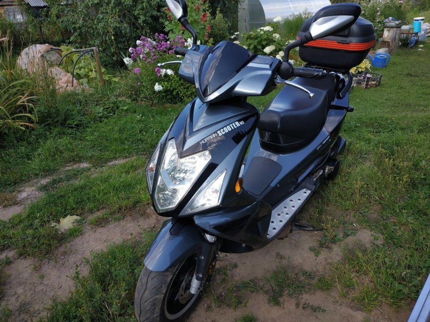 Скутер Huatian 150 кубов