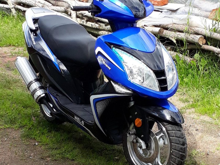 Синий скутер Хорс 150 куб