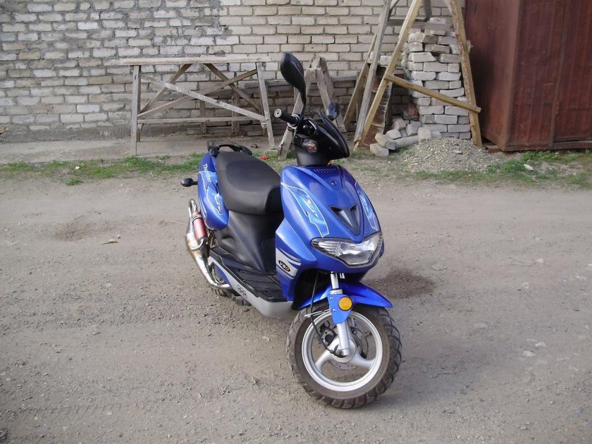 Скутер Nexus Viper 50
