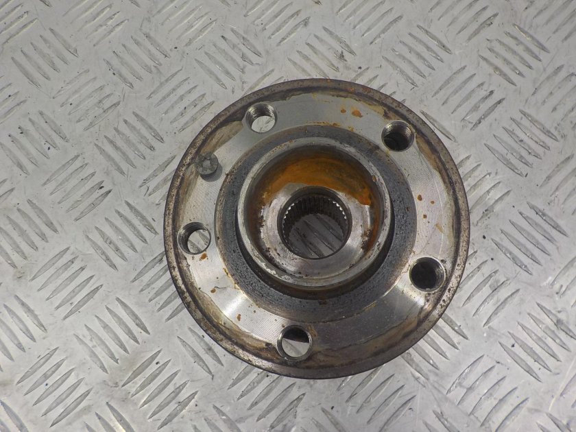 Volvo xc90 передняя ступица