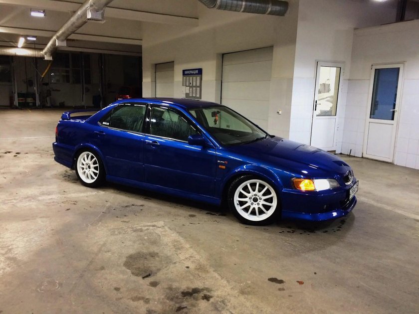 Honda Accord Euro r 2001