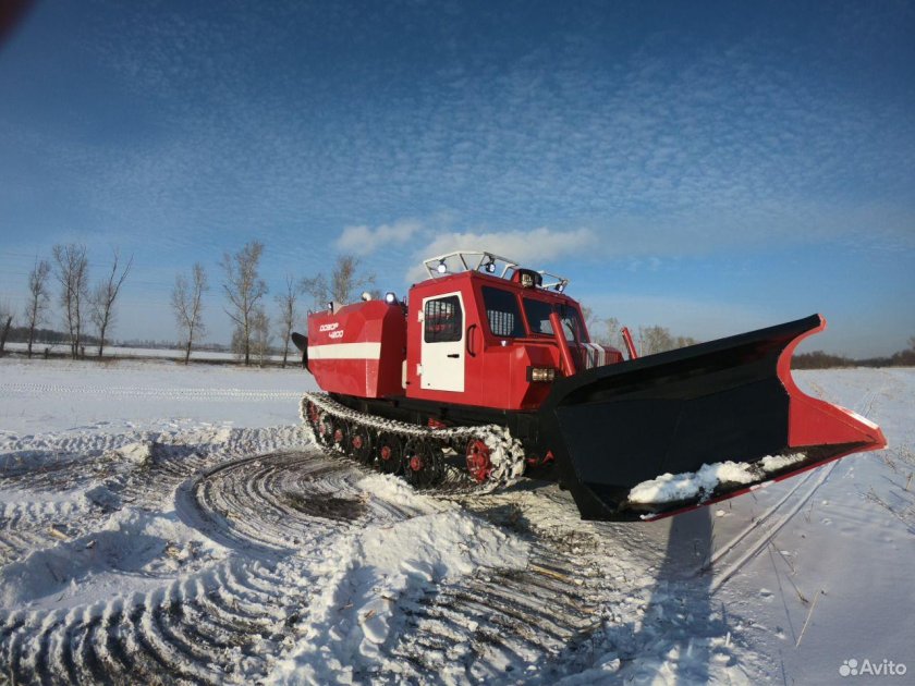 Лесопожарный трактор