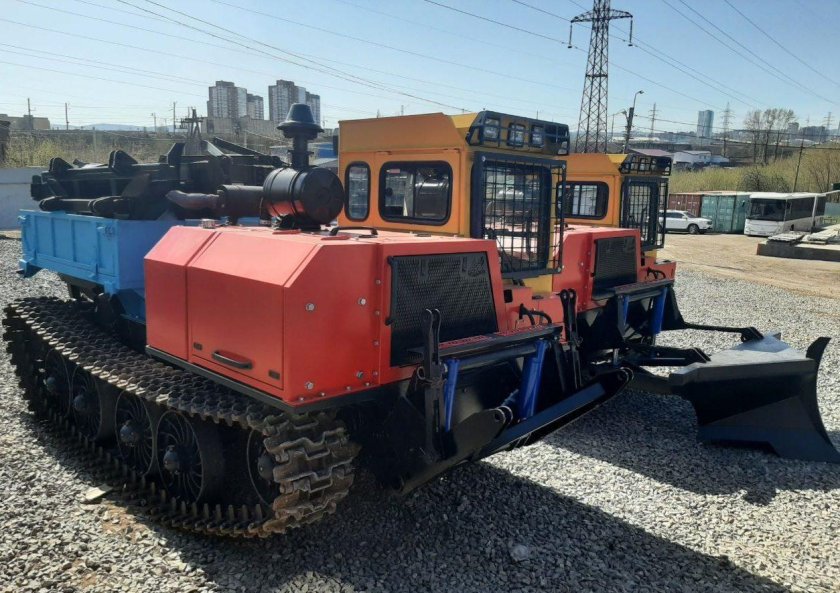 Лесопожарный трактор