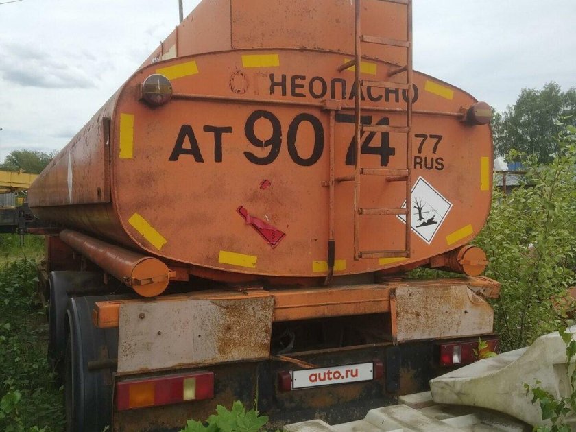 Нефтевоз цистерна