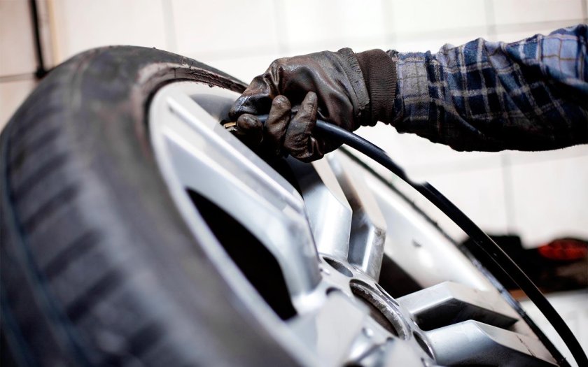 Машина шиномонтаж