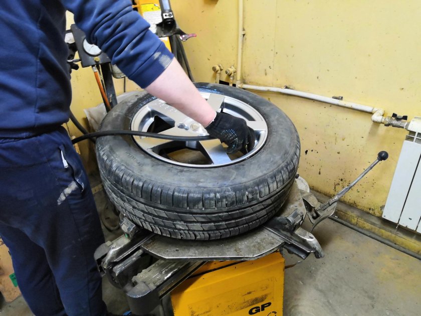 Разбортировка колеса