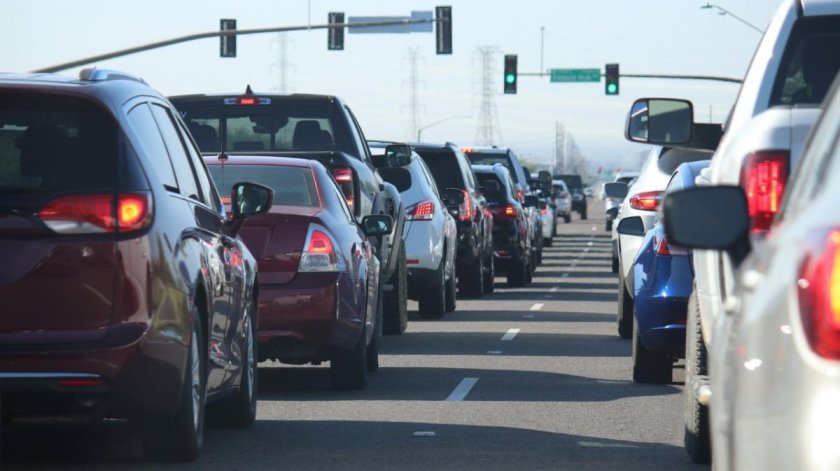 Автомобили в пробке