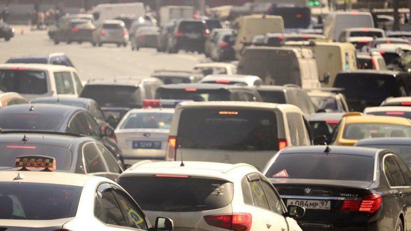 Автомобили в пробке