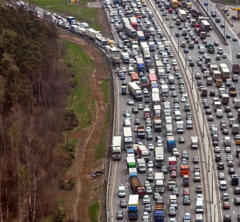 Пробка на Щелковском шоссе у МКАДА
