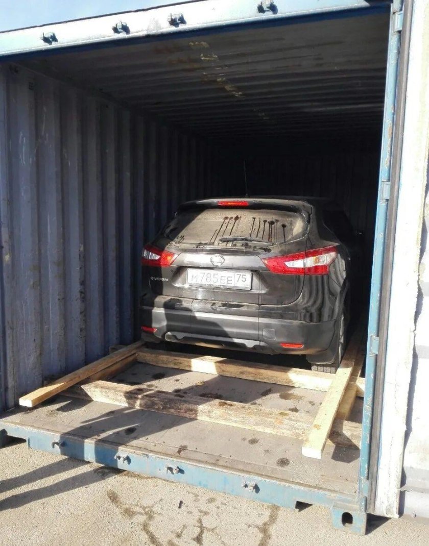 Перевозка авто в контейнере