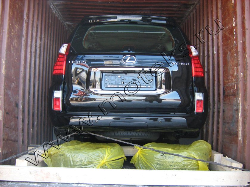 Крепление машины в контейнере