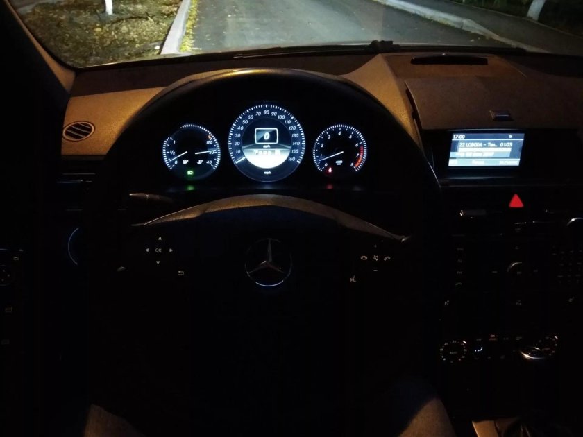 Мерседес w204 салон ночью