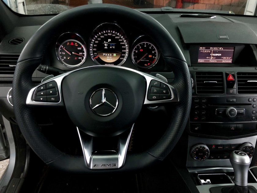 Руль Мерседес w204