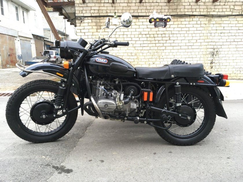 Мотоцикл Урал турист 1993