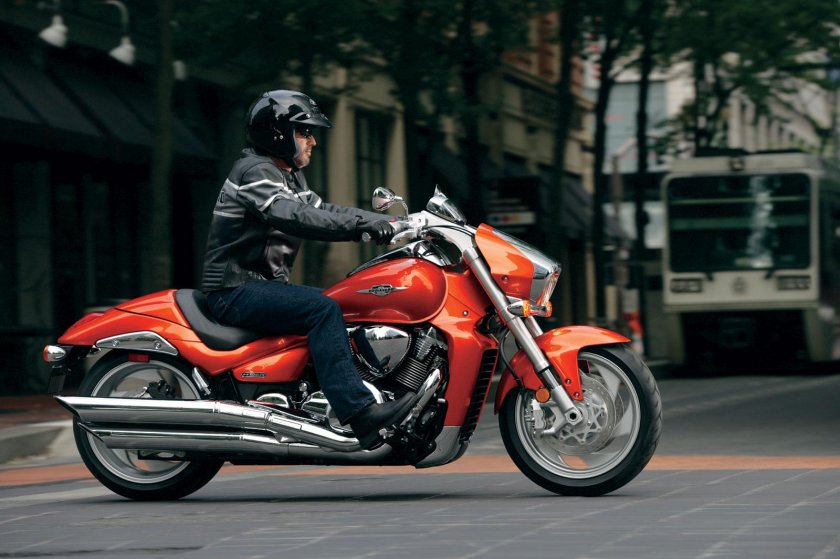 Suzuki Boulevard m109