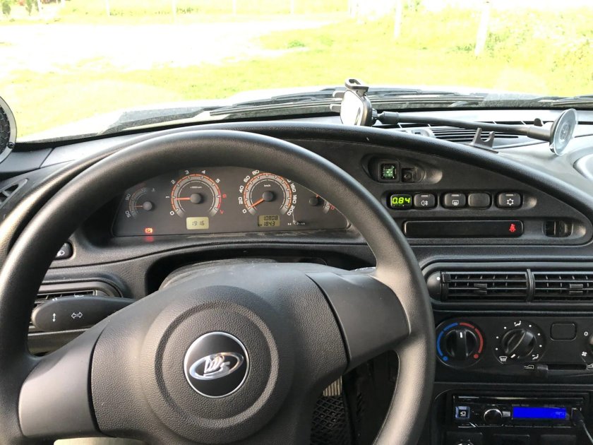 Бортовой компьютер Нива Тревел