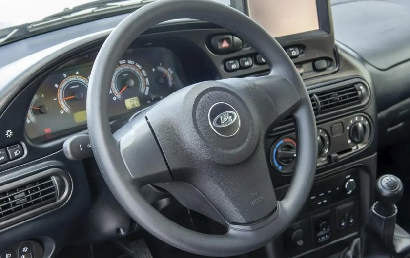 Niva Chevrolet 2023 салон