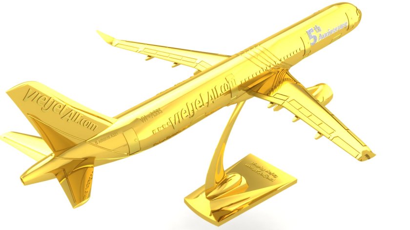 Самолет золото