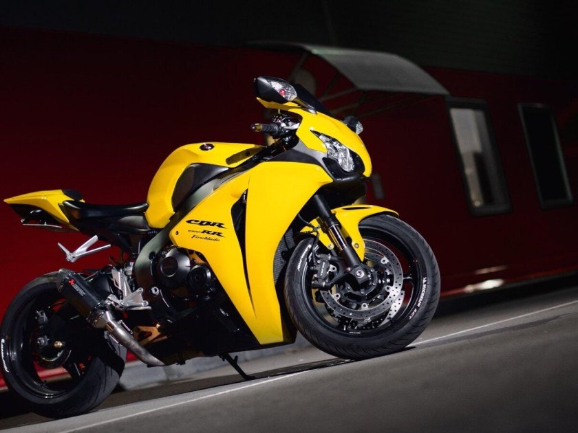 Honda CBR 1000 RR/ra Fireblade