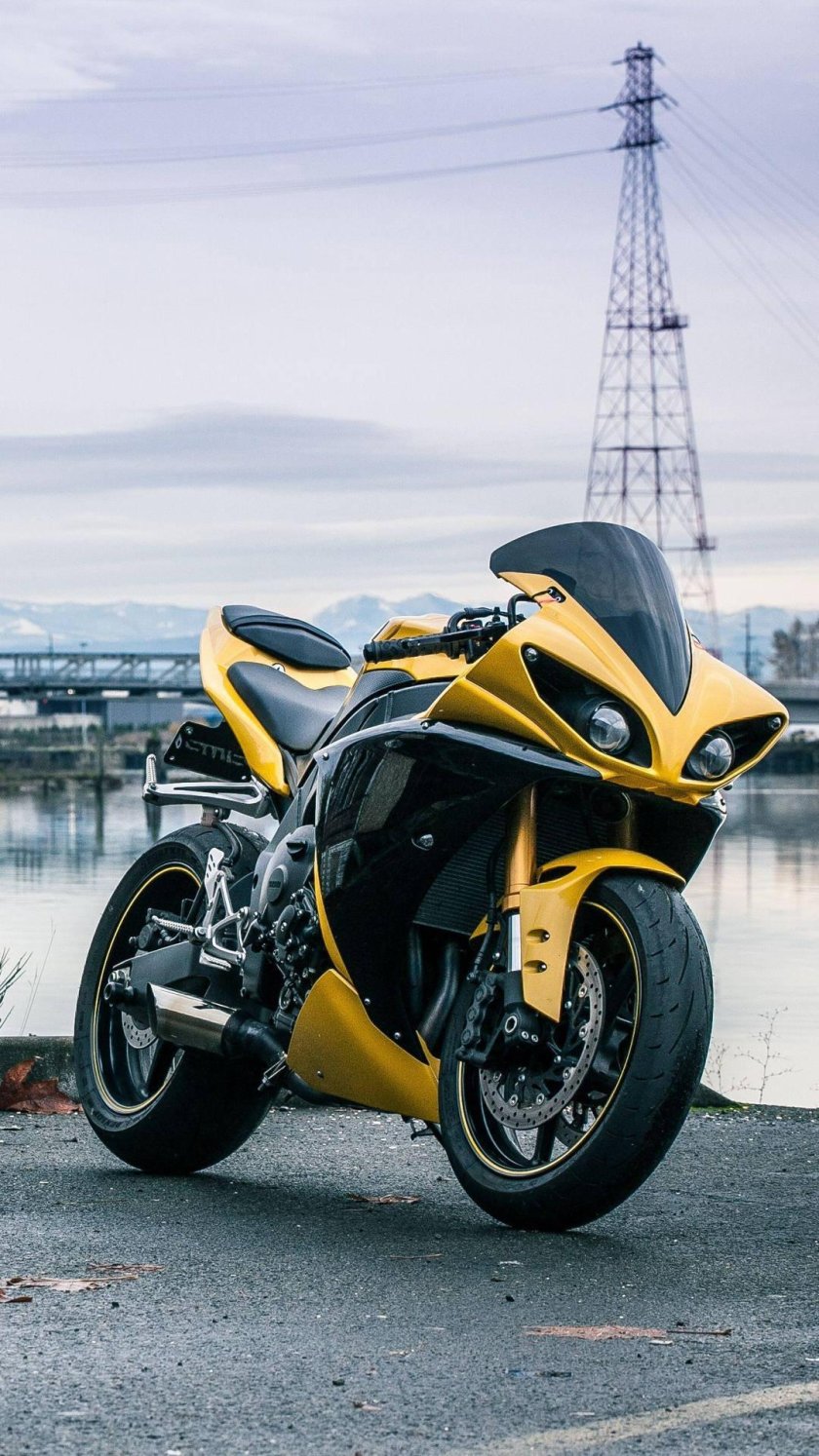 Yamaha r1