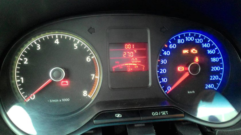 Приборная панель Фольксваген поло седан 2012