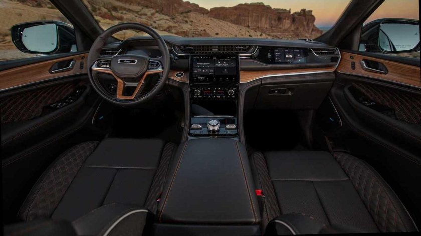 Jeep Grand Cherokee 2022 салон