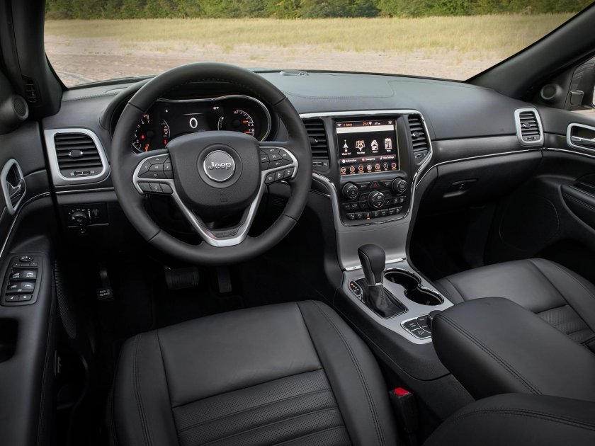 Джип Гранд Чероки 2021 салон