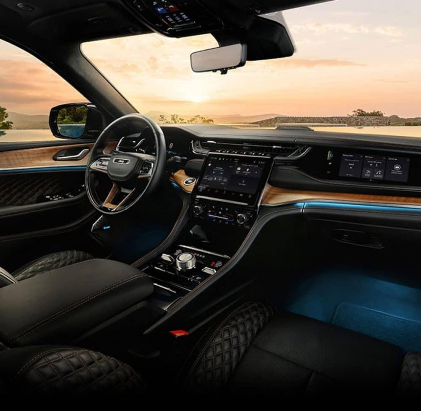 Jeep Grand Cherokee 2021 салон