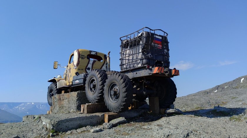 ЗИЛ на горе Кировск